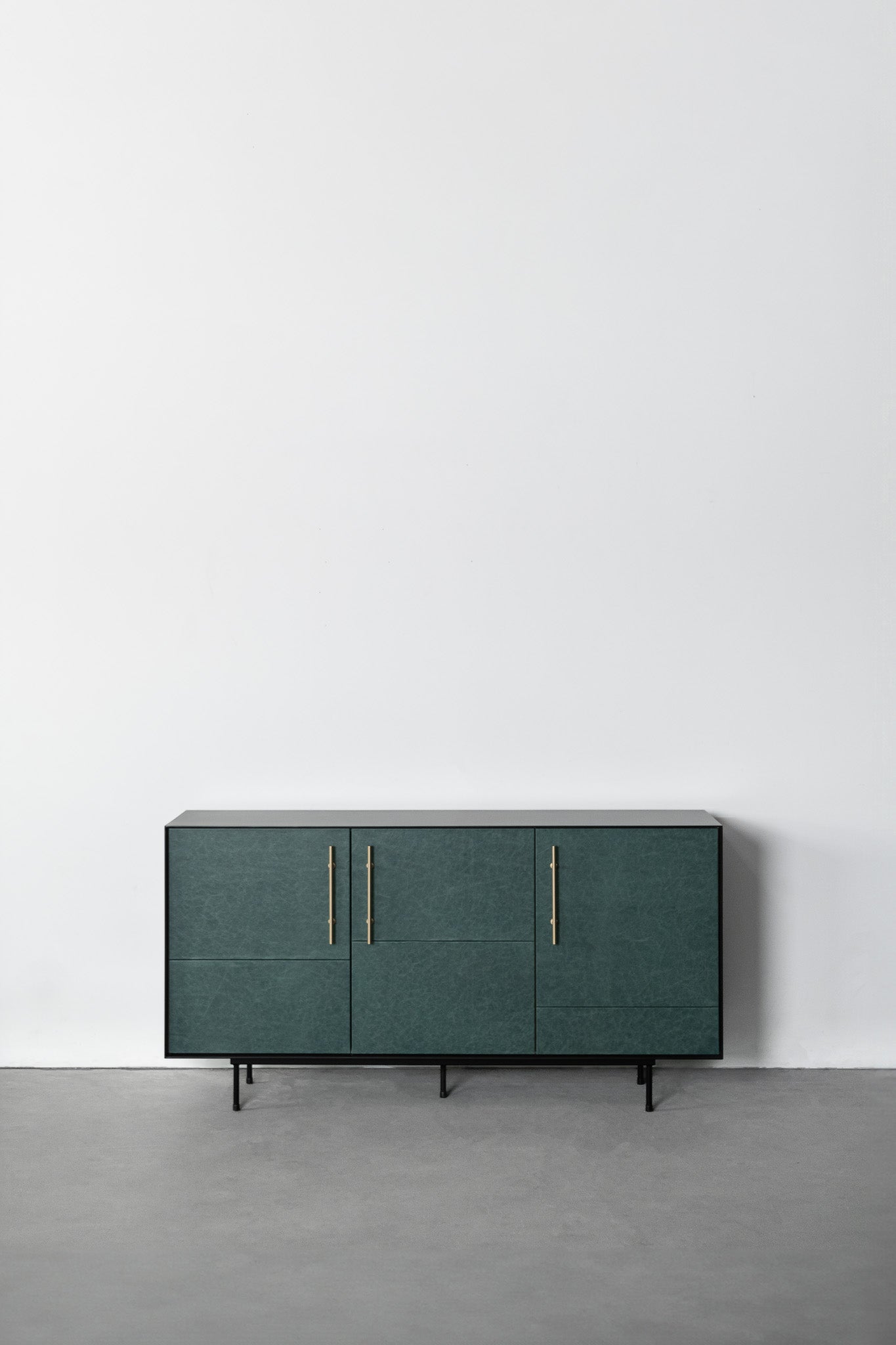 Bronson Credenza (TQS)