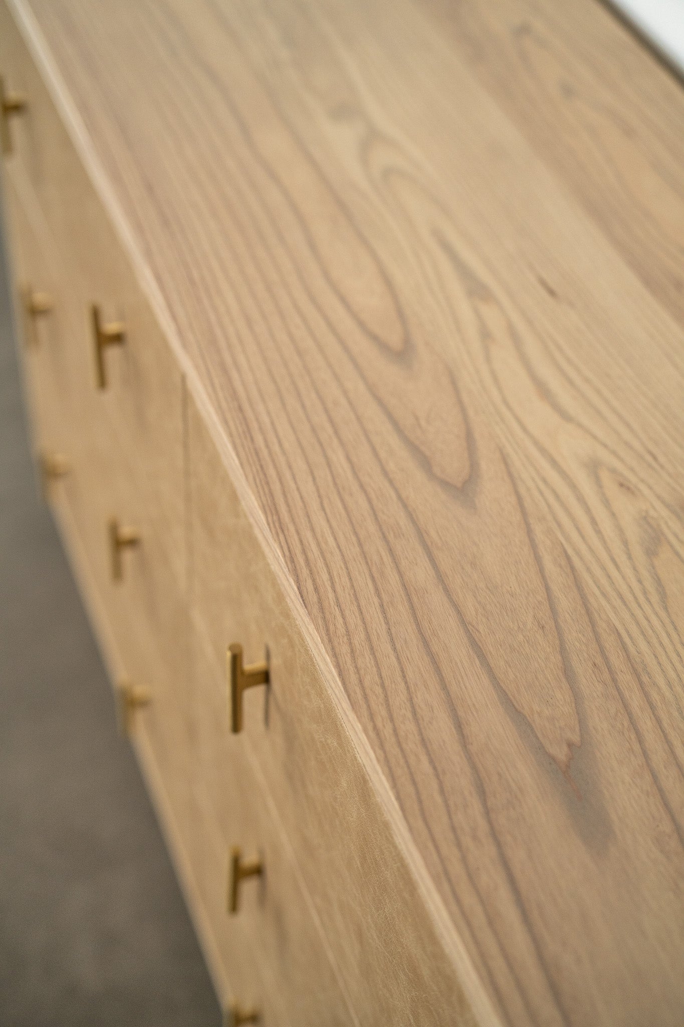 Faria Dresser