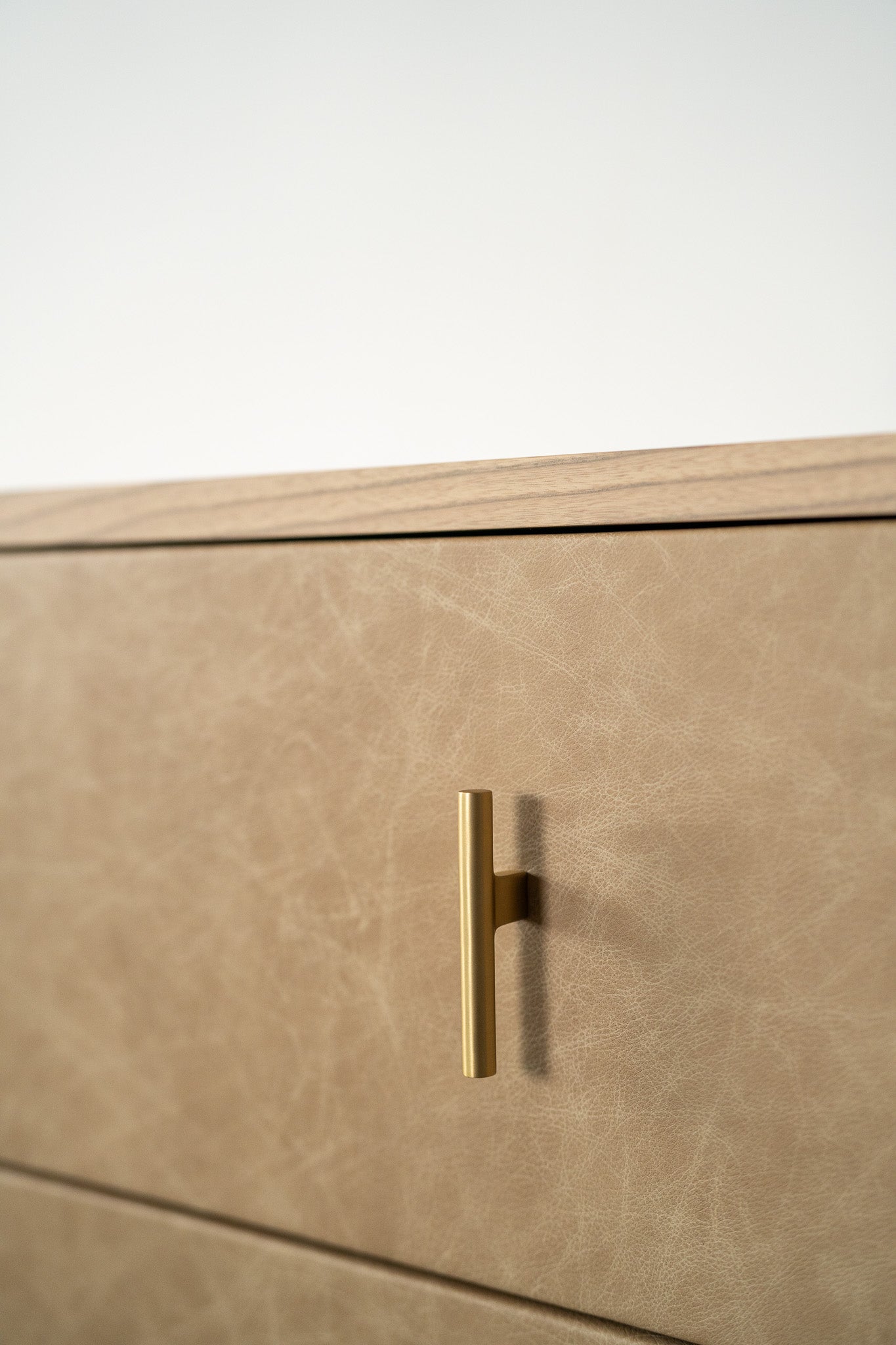 Faria Dresser