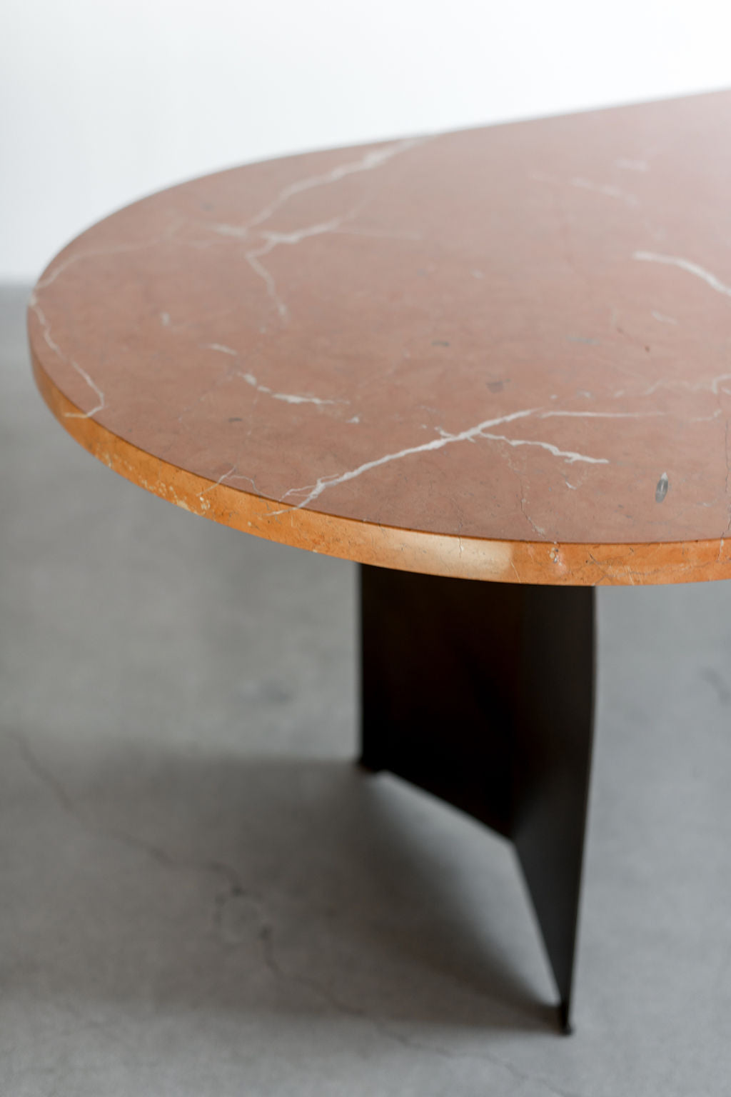 Loma dining table - steel legs with marble top 