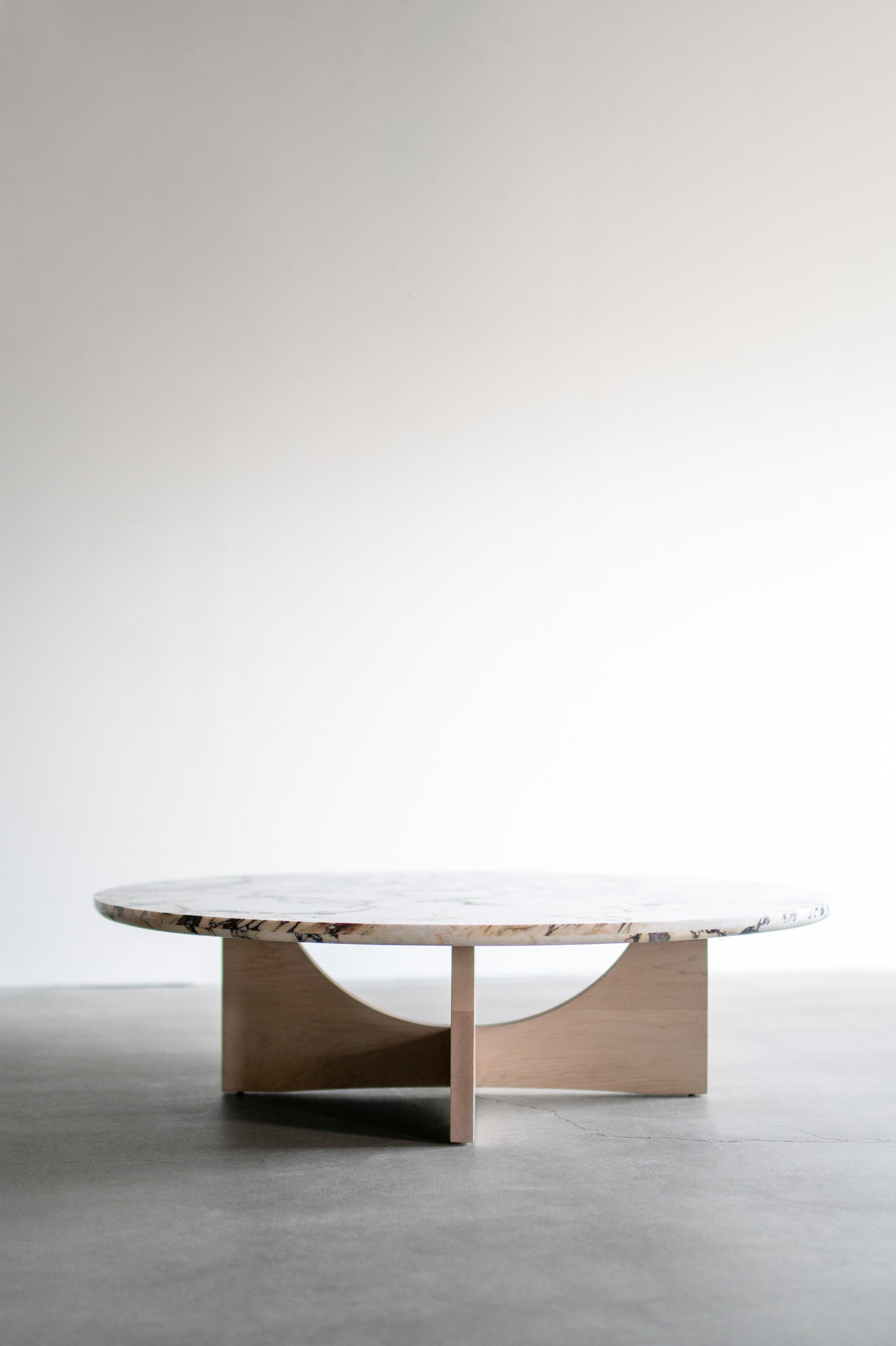 Mira coffee table full shot