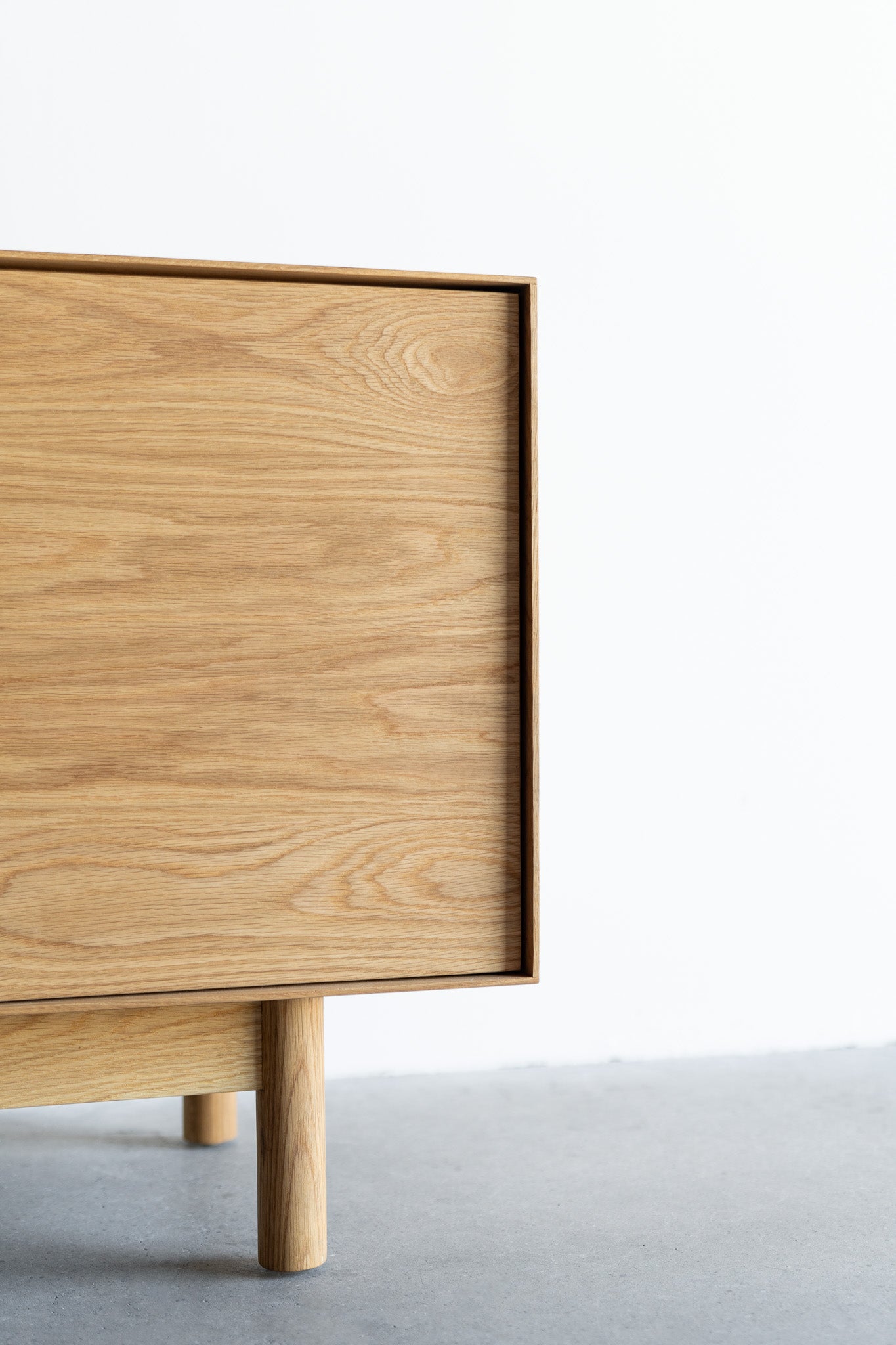 Nima sideboard - oak wood cabinet right ide