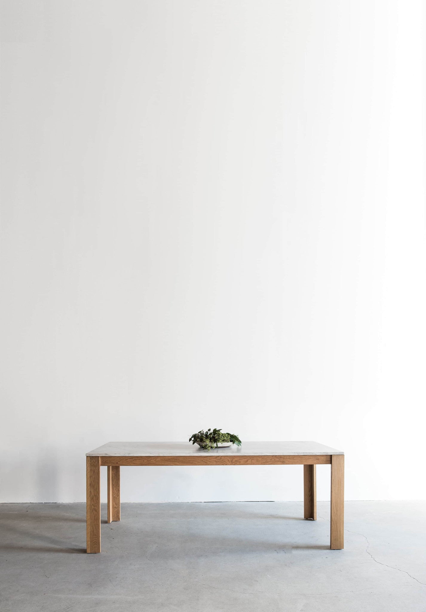 Granada Dining Table