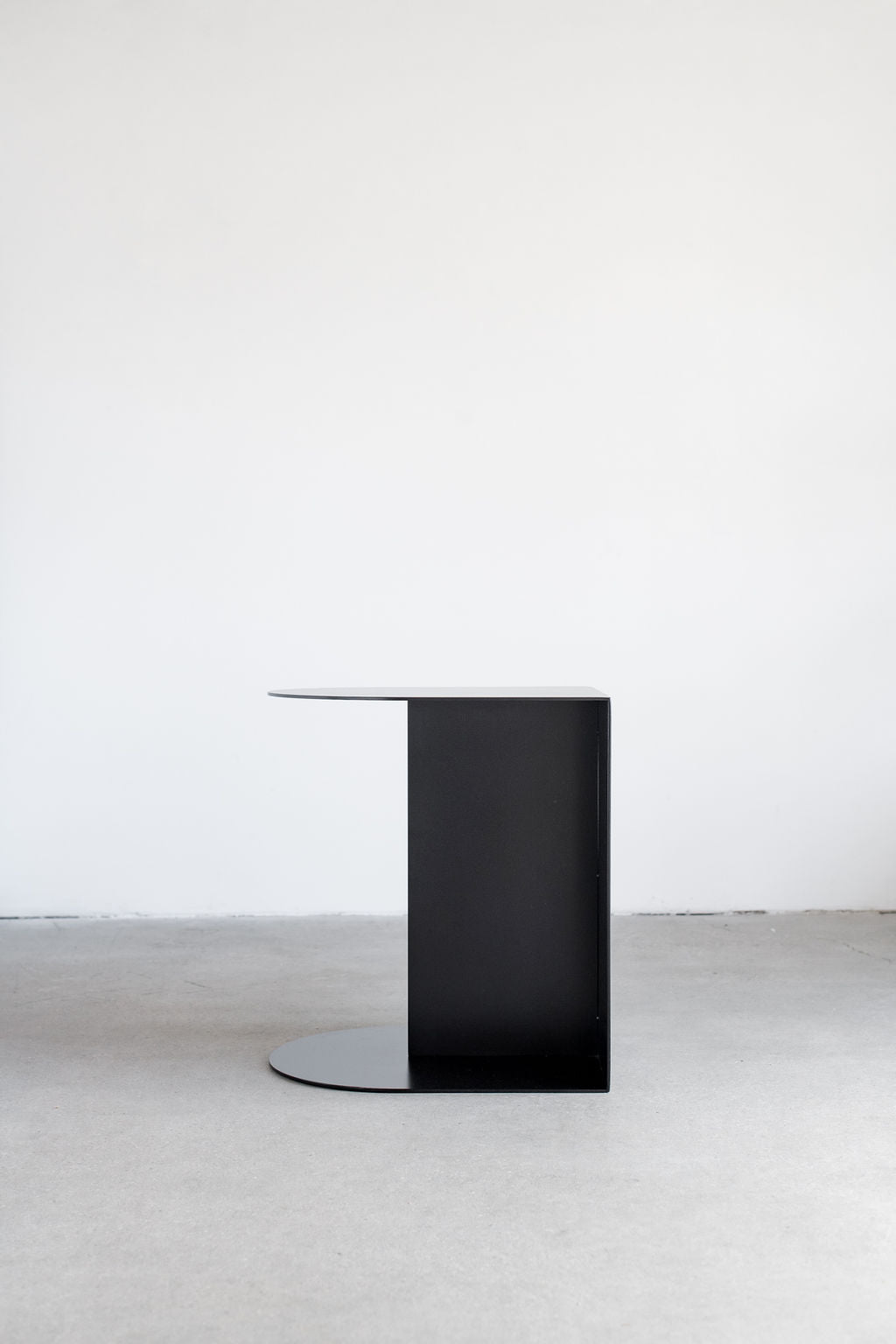 norah side table - steel accent table full shot